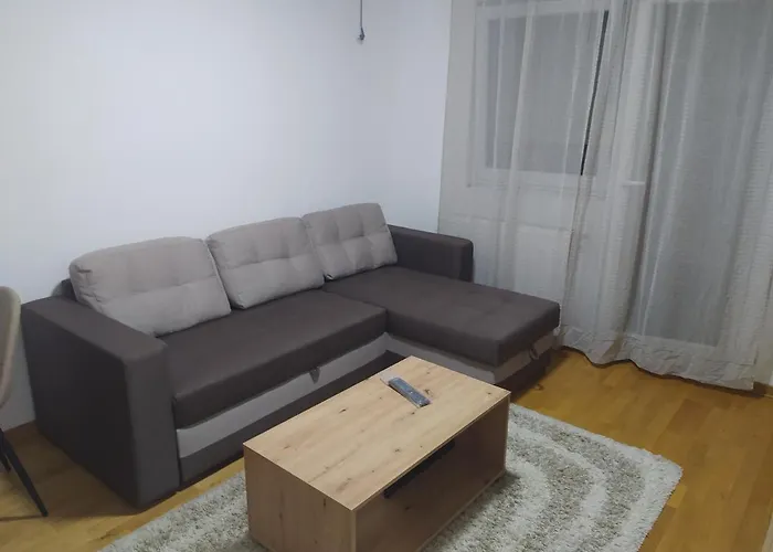 Relax, Apartman Sa Garaznim Mestom