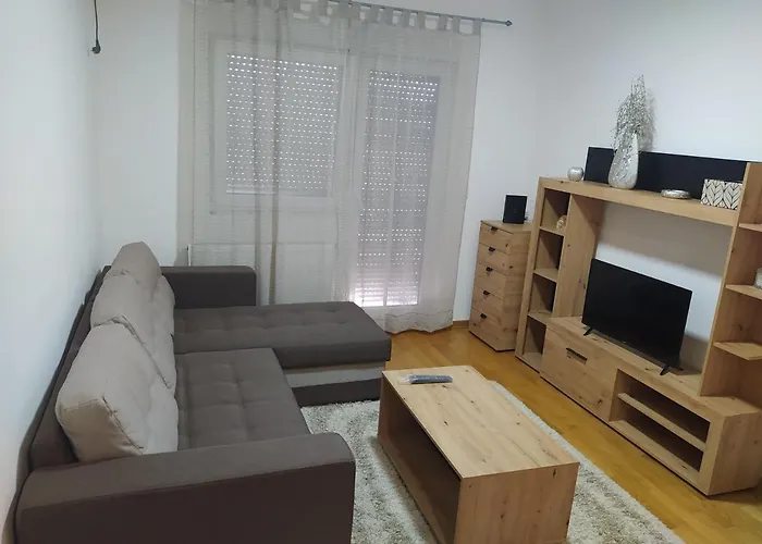 Relax, Apartman Sa Garaznim Mestom